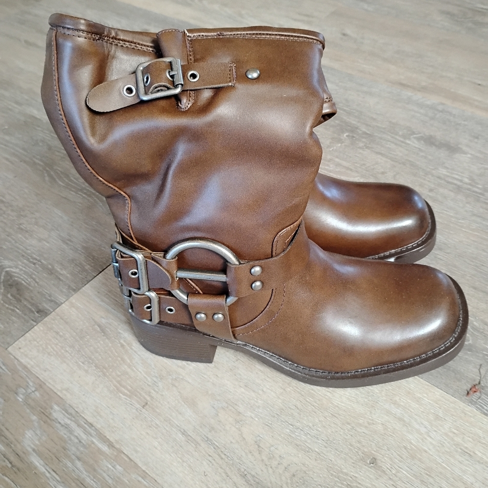 Women's Brown Leather Motorcycle Boots